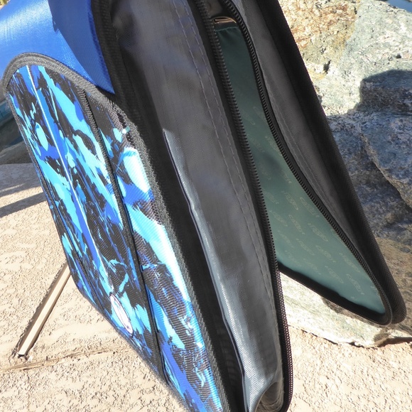 Case It Blue Binder School Paper Organizer with Strap - Picture 8 of 9